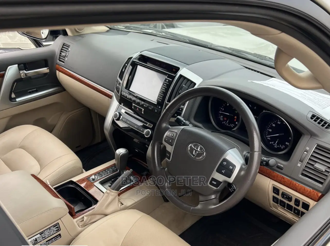 Toyota Land Cruiser 4.5 V8 DLX 2014 White