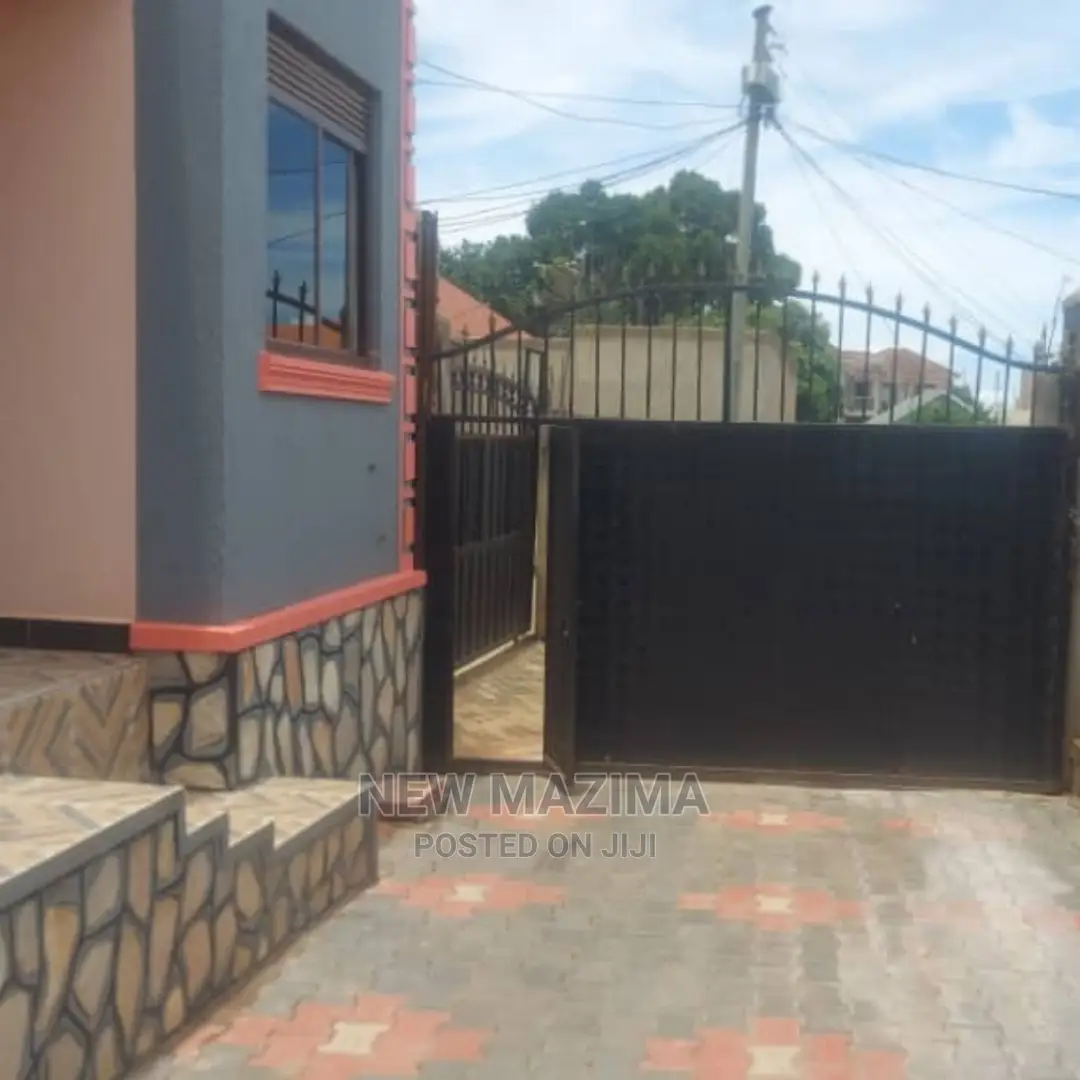 3bdrm House in Munyonyo Heights, Central Division for sale