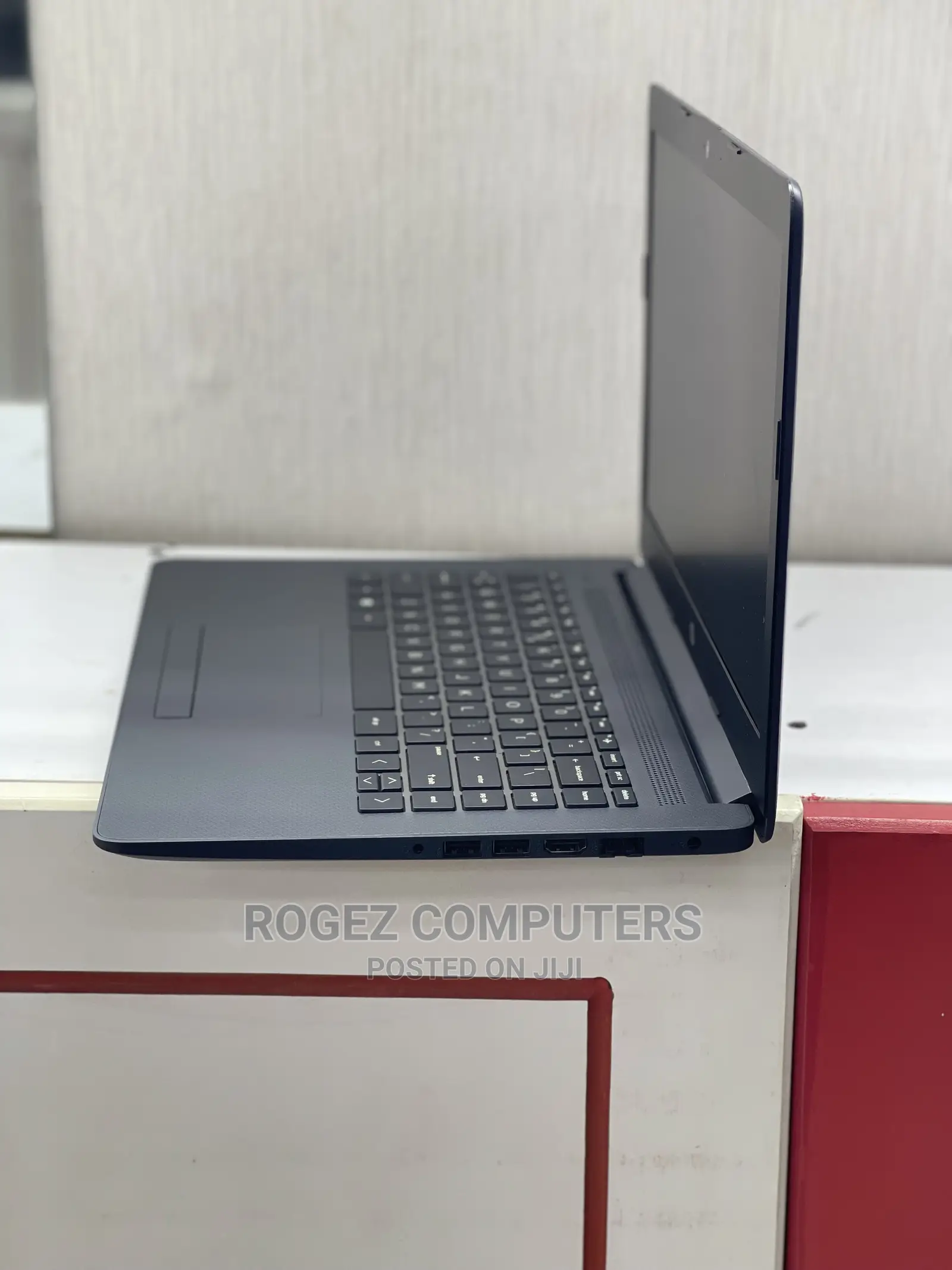 New Laptop HP 240 G7 8GB Intel Core I7 HDD 1T