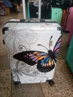 Vip Executive Plastic Traveling Suitcases.Medium.( White)