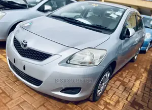 Toyota Belta 2009 Silver