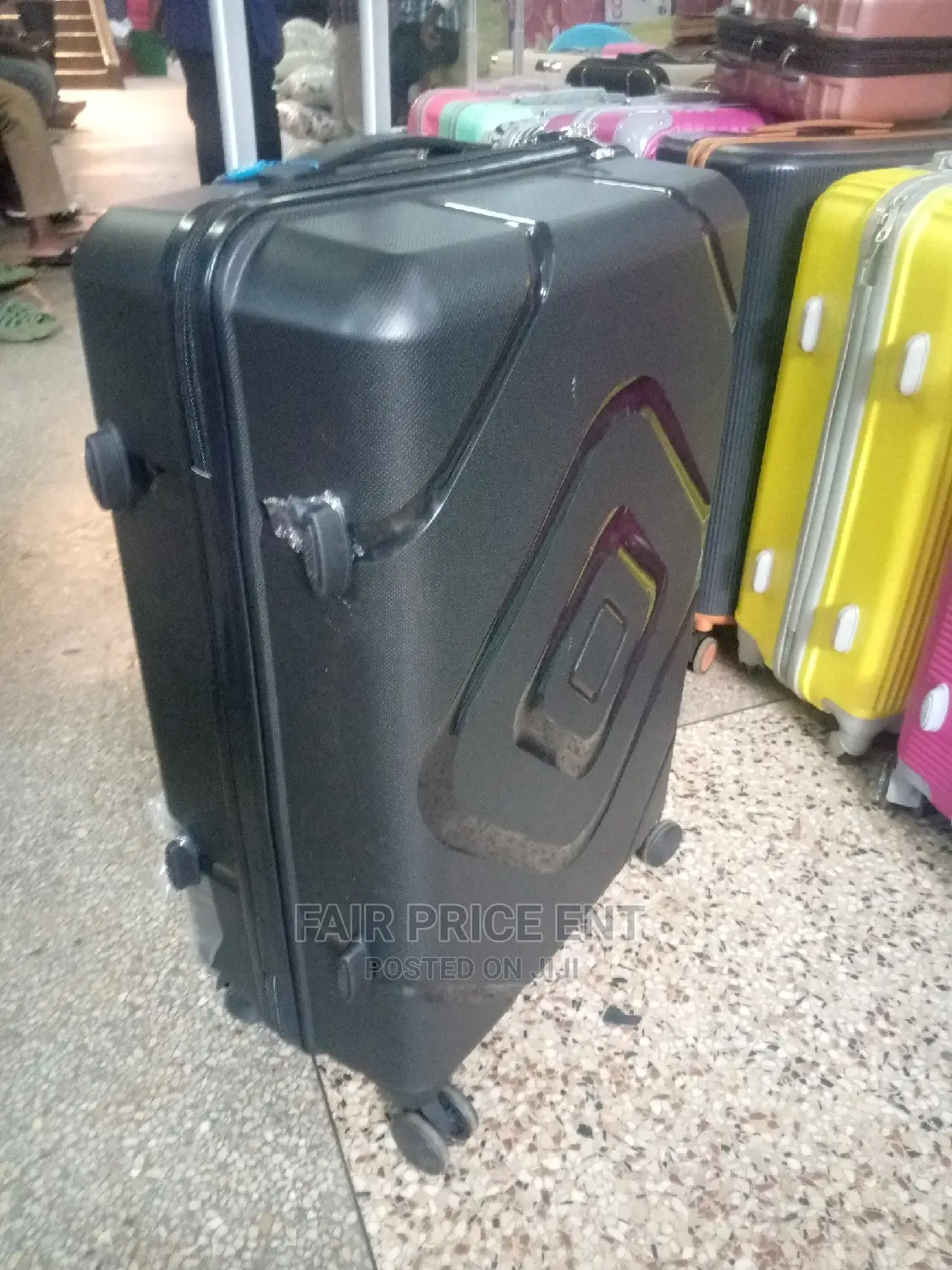 Original Rubber Plastic Suitcases. Large.( Black)