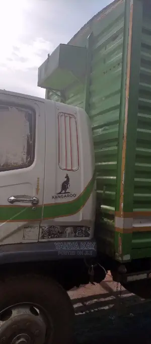 Fuso Fighter Baby Face Box Body