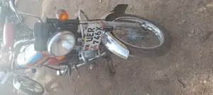 Bajaj Boxer 2022 Brown