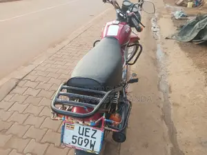 New TVS HLX 125 2018 Red