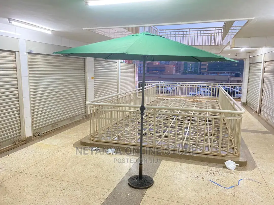 2.7m Umbrella With Base