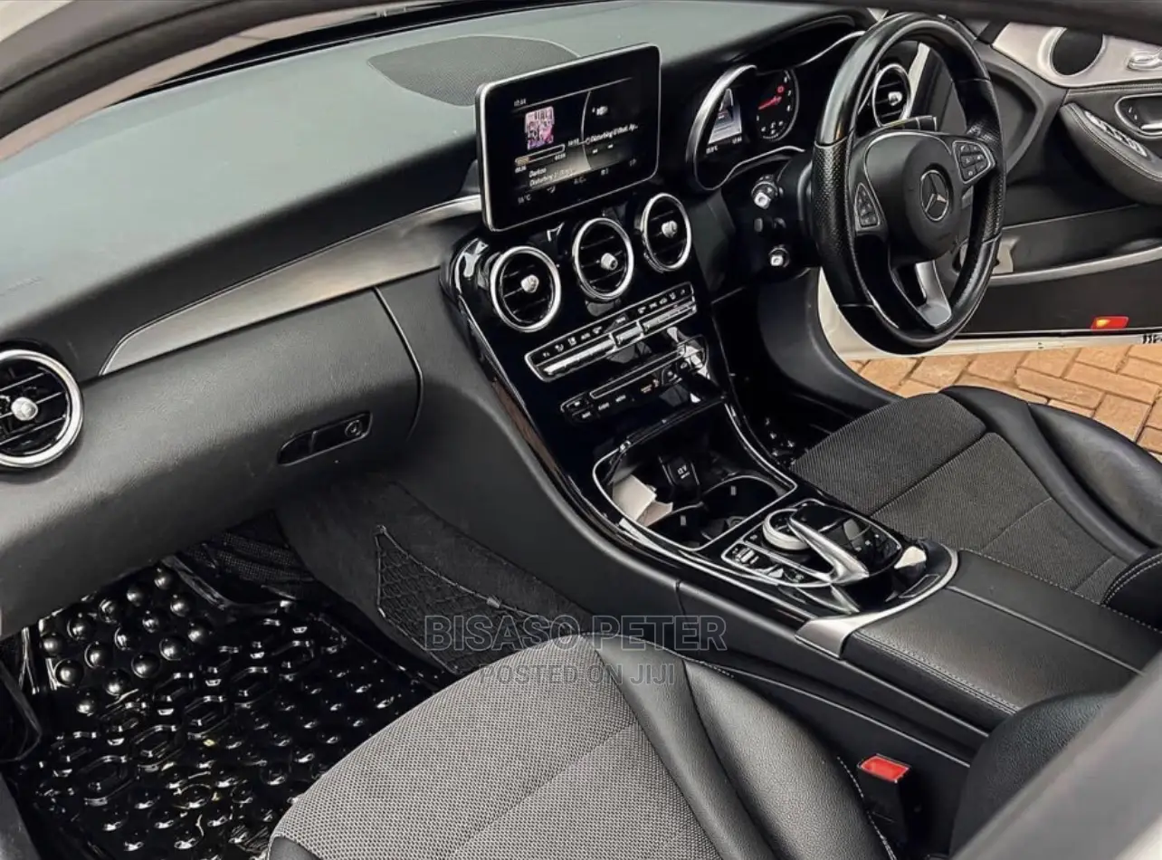 Mercedes-Benz C180 2014 White