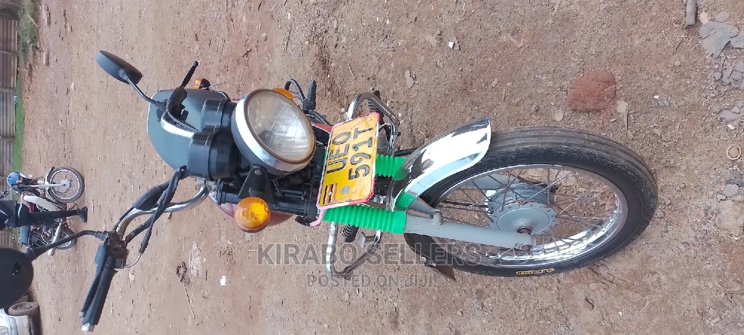 Bajaj Boxer 2019 Brown