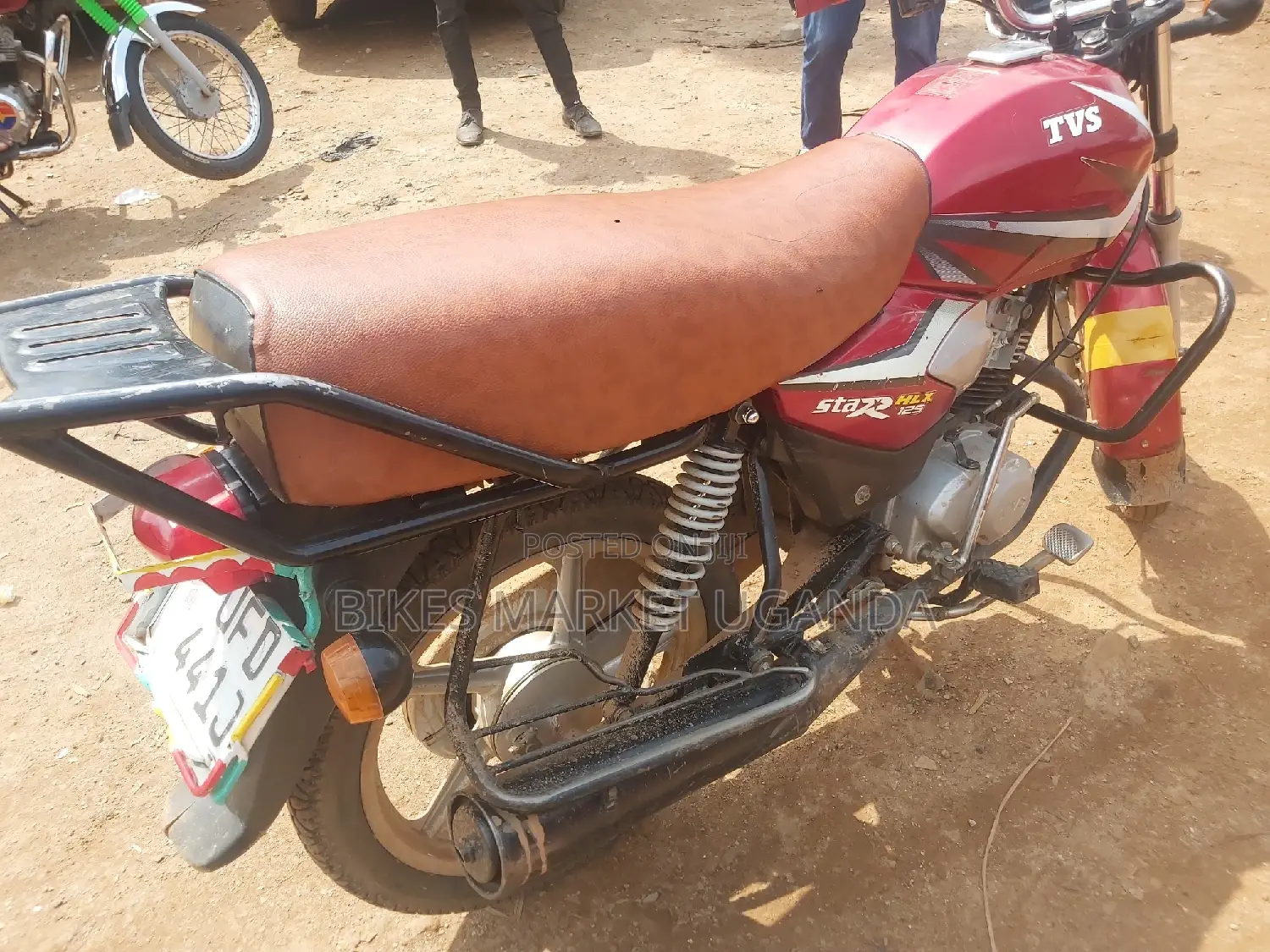 New TVS HLX 125 2019 Red