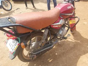 New TVS HLX 125 2019 Red