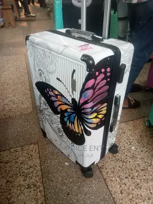 Adventure Traveling Suitcases.Large.( White)