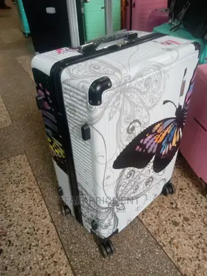 Adventure Traveling Suitcases.Large.( White)