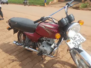 New Bajaj Boxer 100 2023 Red