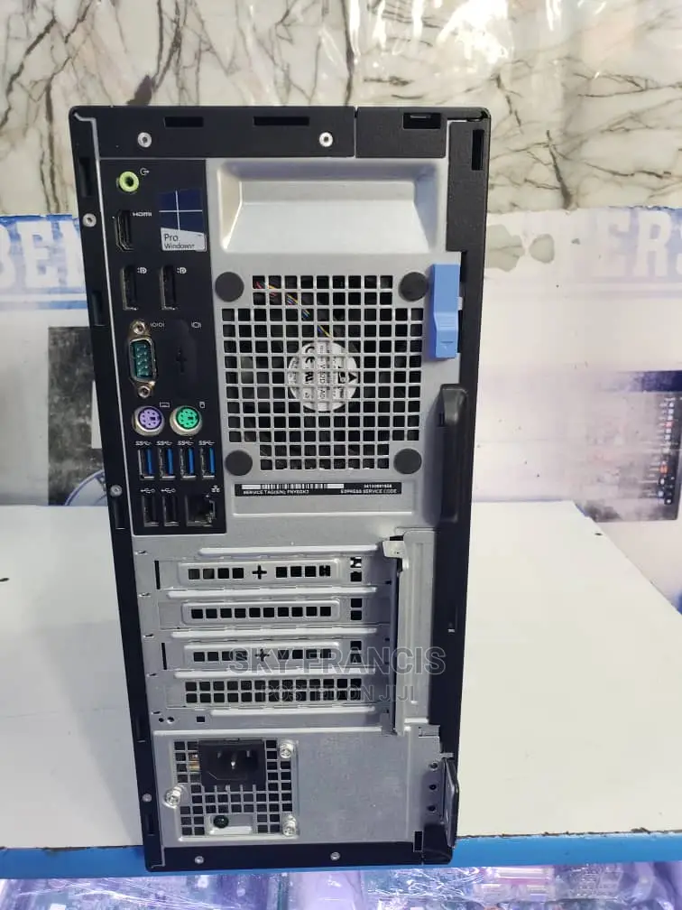 Desktop Computer Dell OptiPlex 7050 4GB Intel Core I5 HDD 500GB