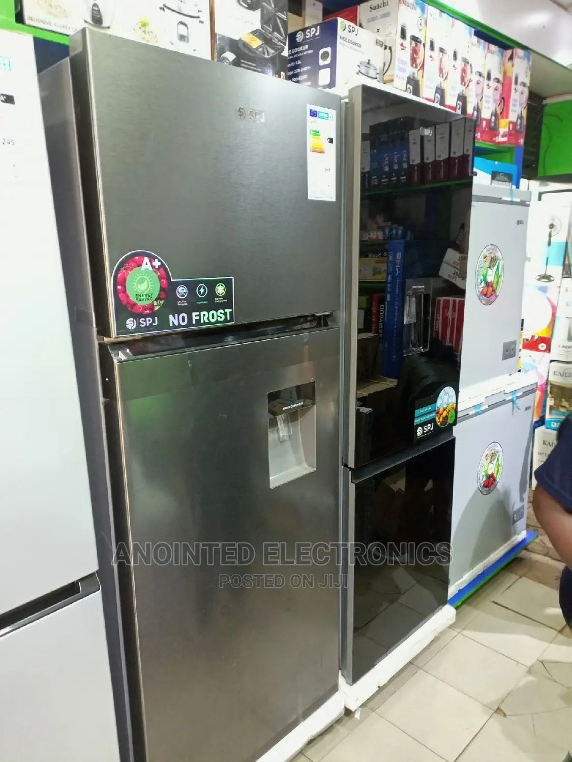 SPJ Fridge 769L With a Dispenser