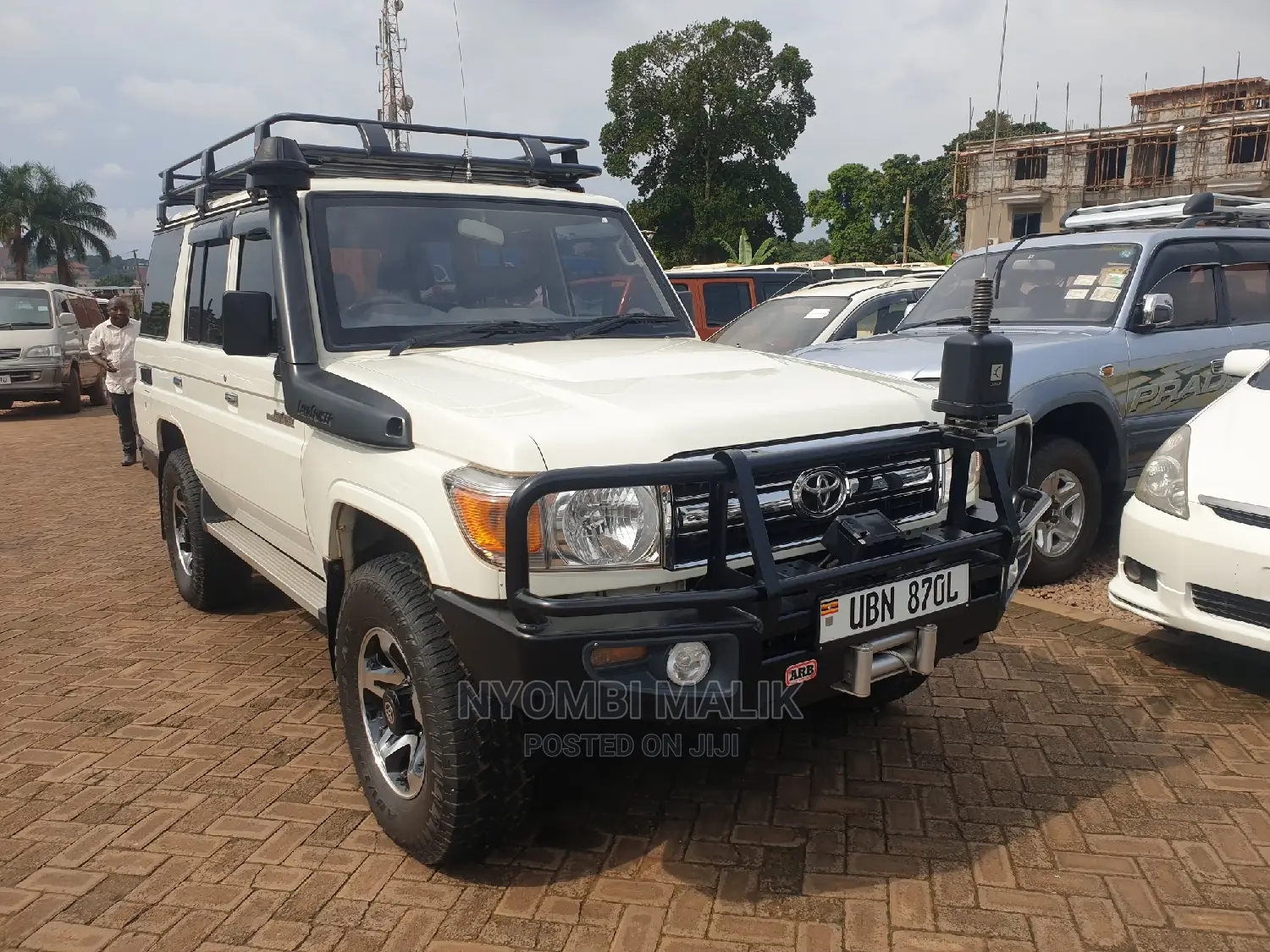 Toyota Land Cruiser Prado 1998 White