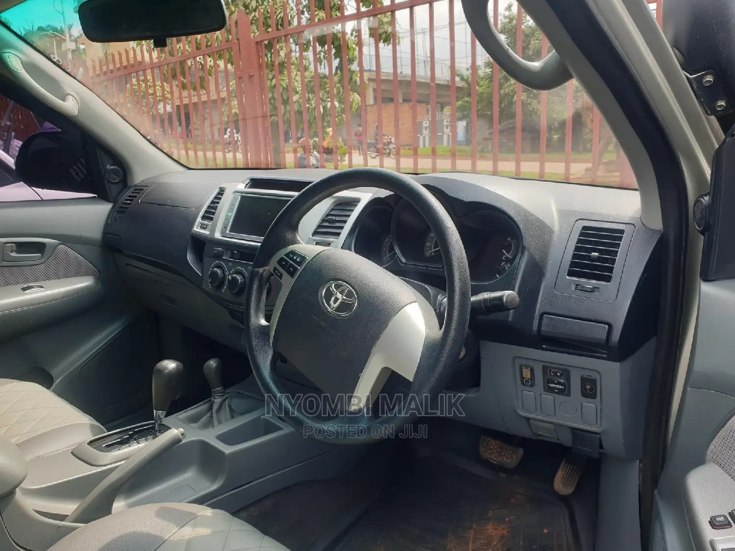 Toyota Land Cruiser Prado 1998 White