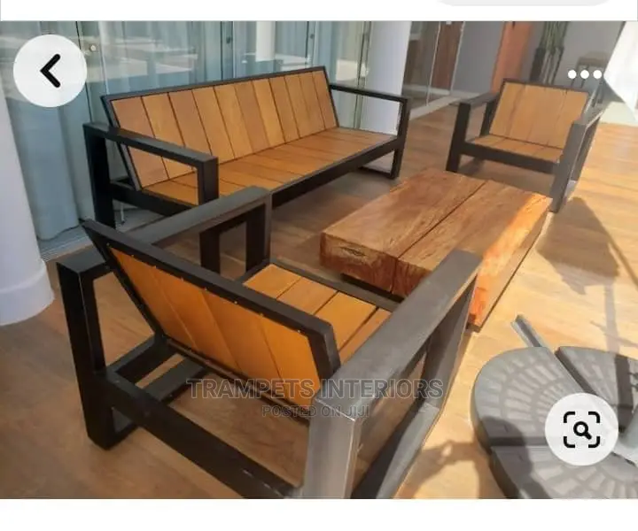 Pallets Chairs