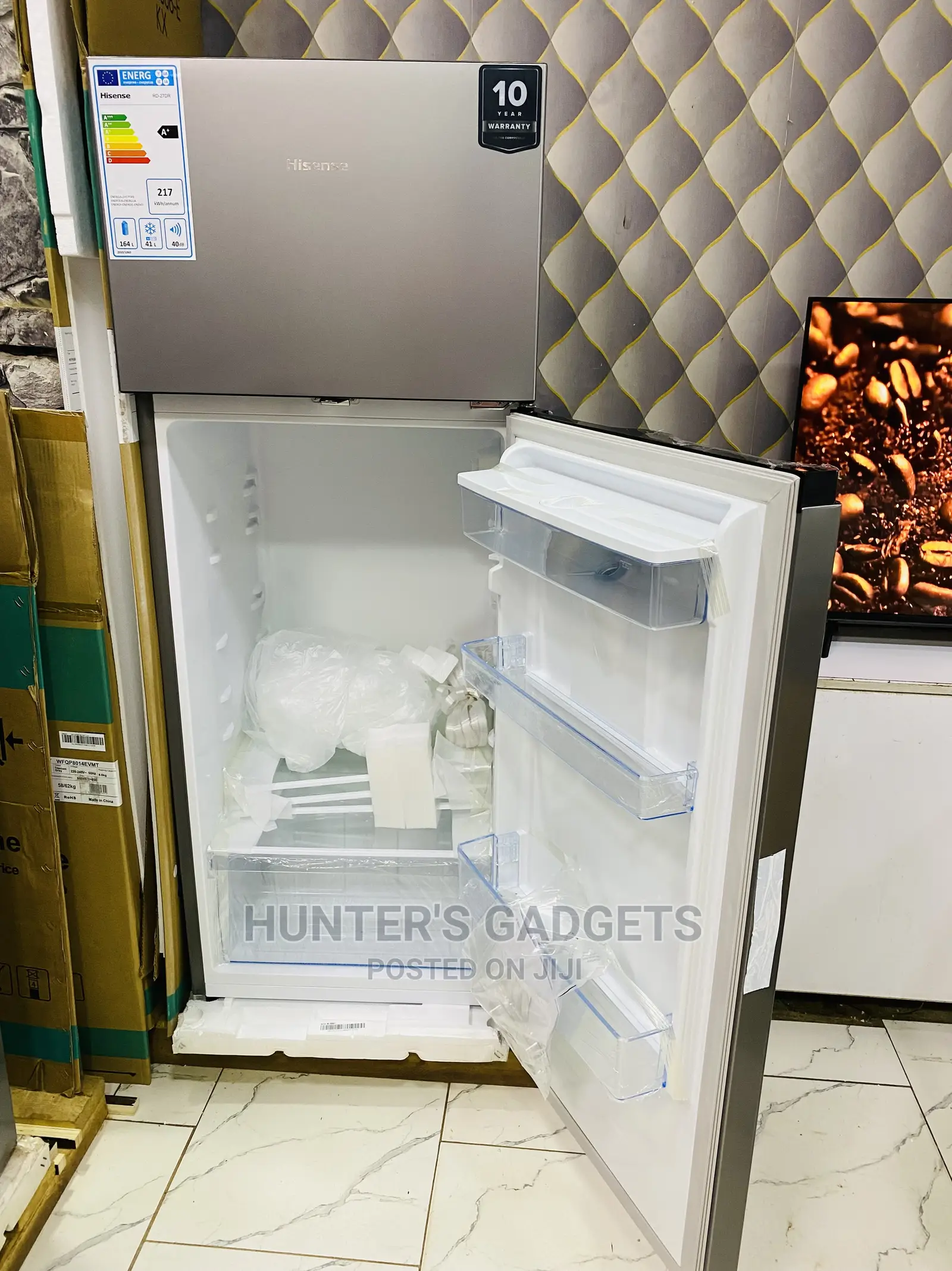 Hisense 270 Liters Double Door With Water Dispenser