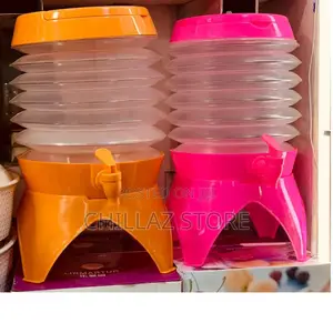 Folding Plastic Beverage Dispenser.