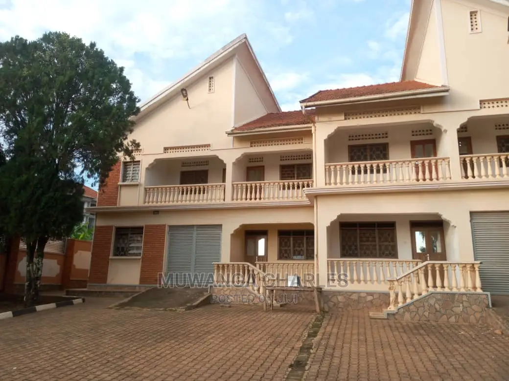 5bdrm Duplex in Fs Properties Ltd, Central Division for rent