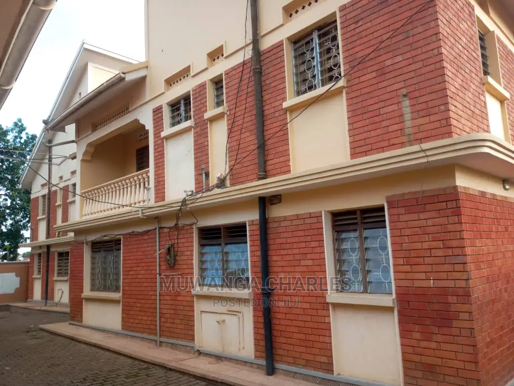 5bdrm Duplex in Fs Properties Ltd, Central Division for rent