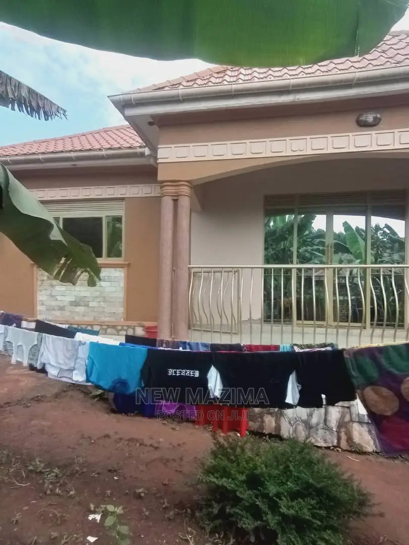 3bdrm Bungalow in Bulenga, Central Division for sale