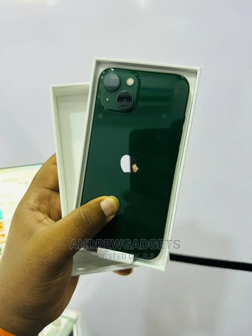Apple iPhone 13 128 GB Green