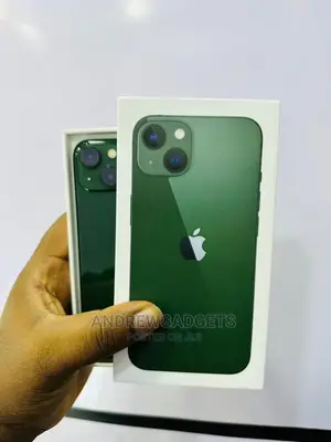 Apple iPhone 13 128 GB Green