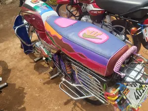 Bajaj Boxer 100 2019 Red