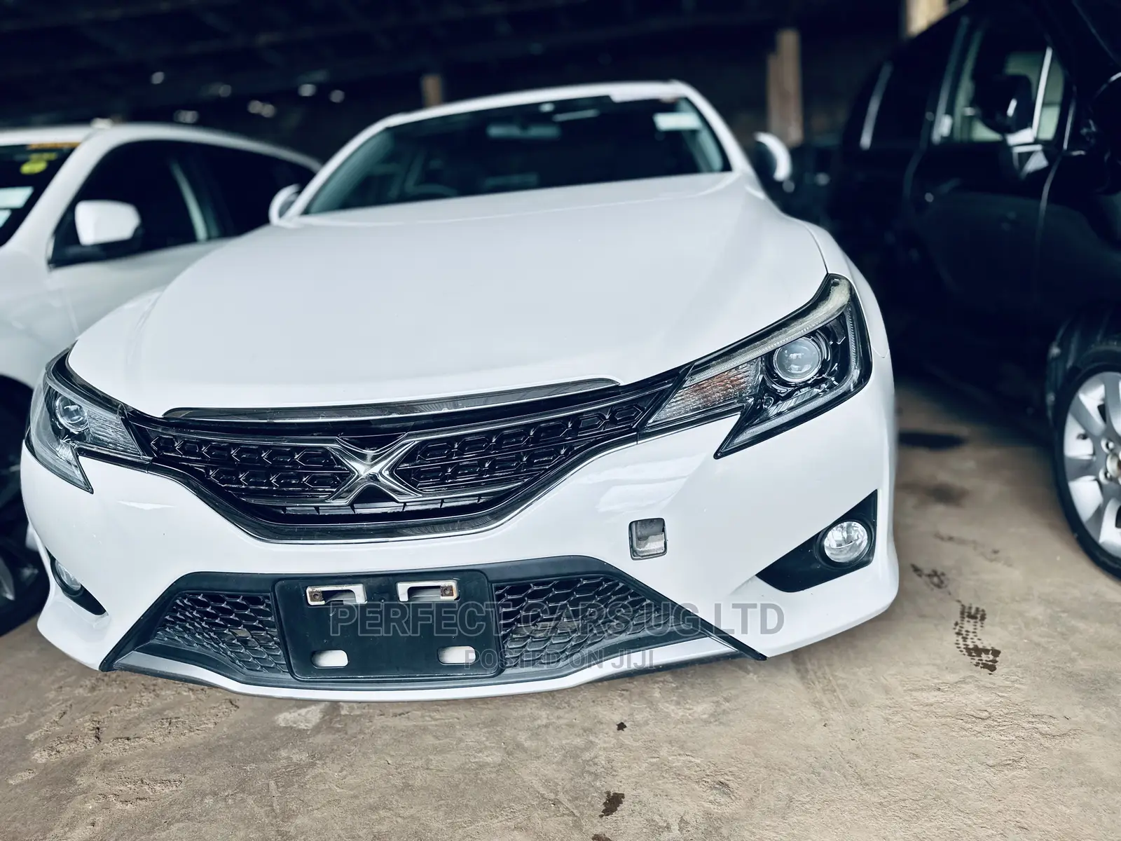 Toyota Mark X 2.5 RWD 2014 Off white