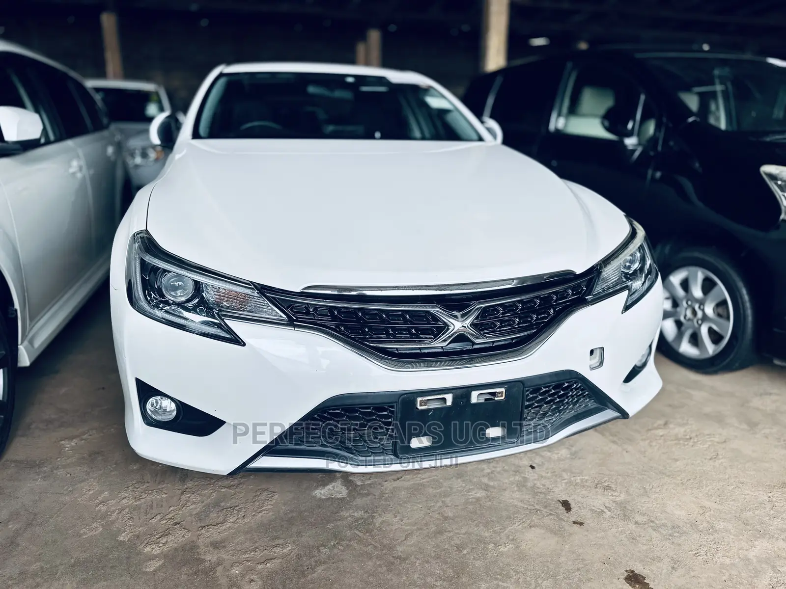 Toyota Mark X 2.5 RWD 2014 Off white