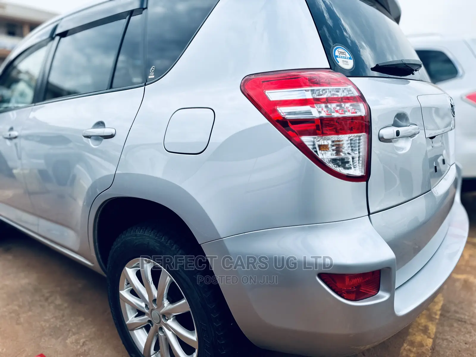 Toyota RAV4 2.5 2010 Silver