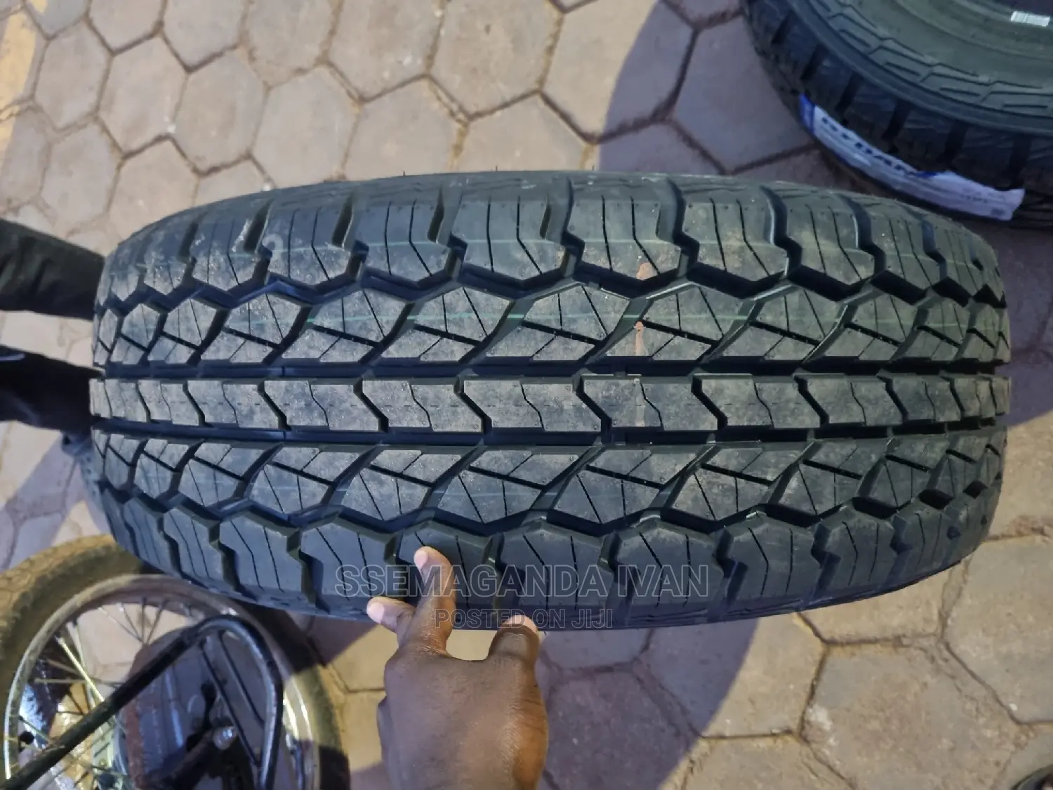 265/65r17 Raptor Tires