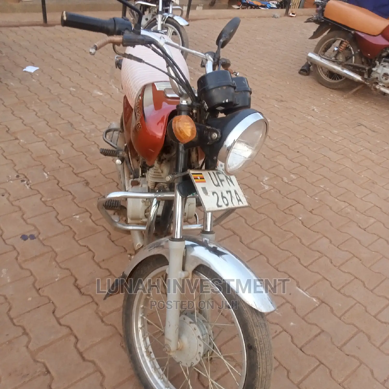 Bajaj Boxer 100 2022 Red