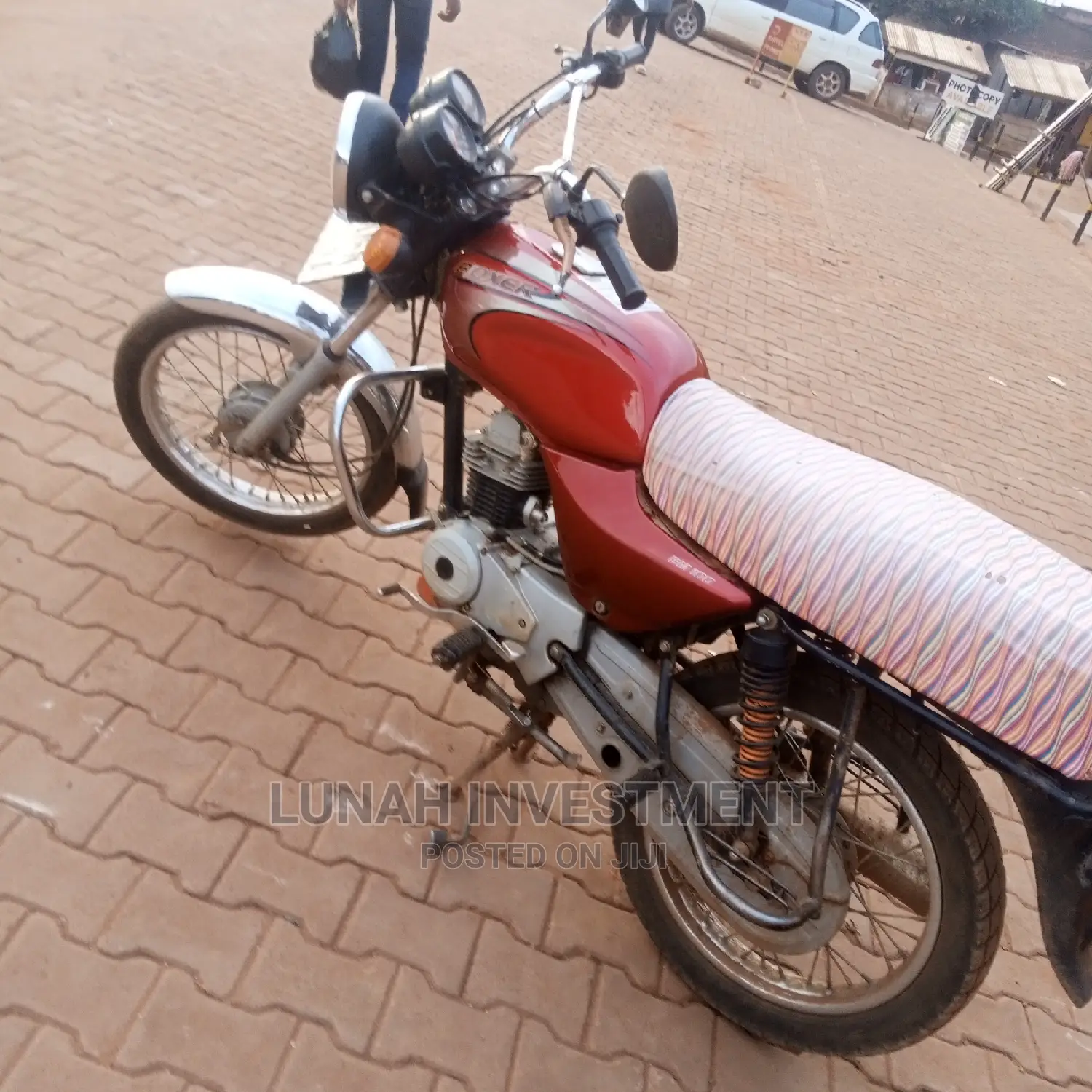 Bajaj Boxer 100 2022 Red