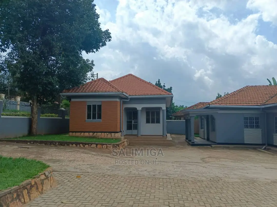 4bdrm Bungalow in Kololo Property, Central Division for rent