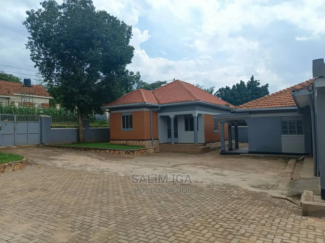 4bdrm Bungalow in Kololo Property, Central Division for rent