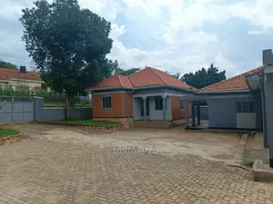 4bdrm Bungalow in Kololo Property, Central Division for rent