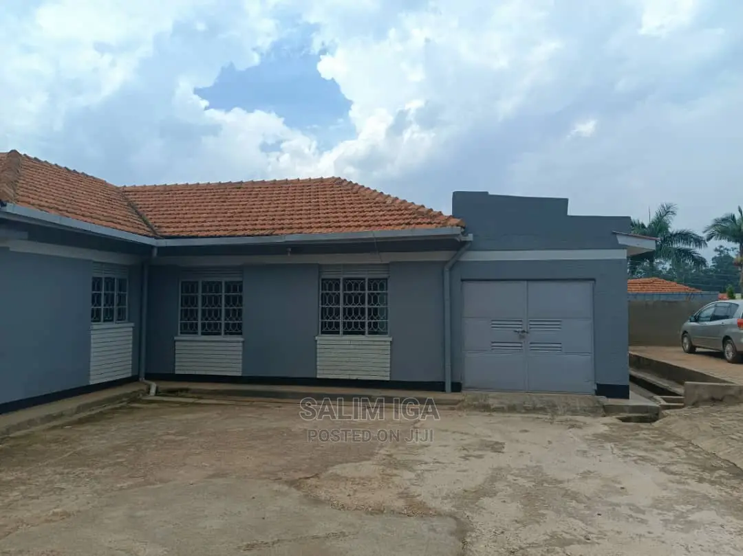 4bdrm Bungalow in Kololo Property, Central Division for rent
