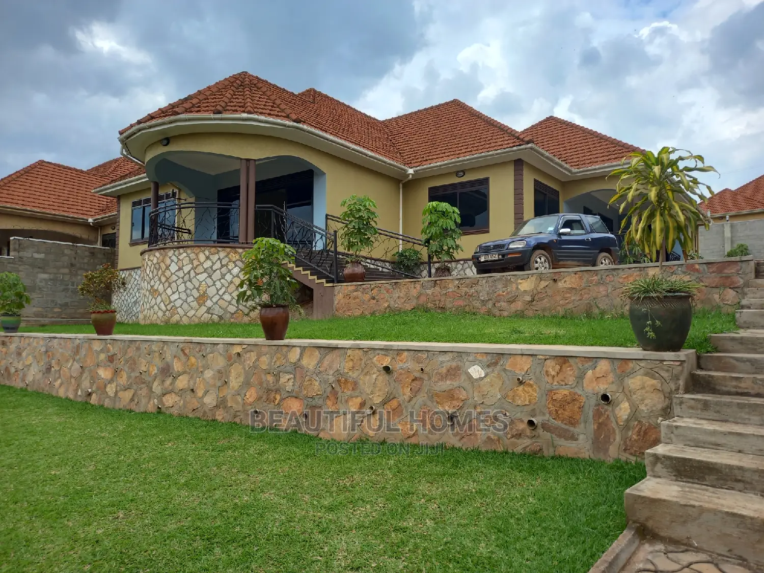 Furnished 4bdrm Bungalow in Kyaliwajjara, Central Division for sale