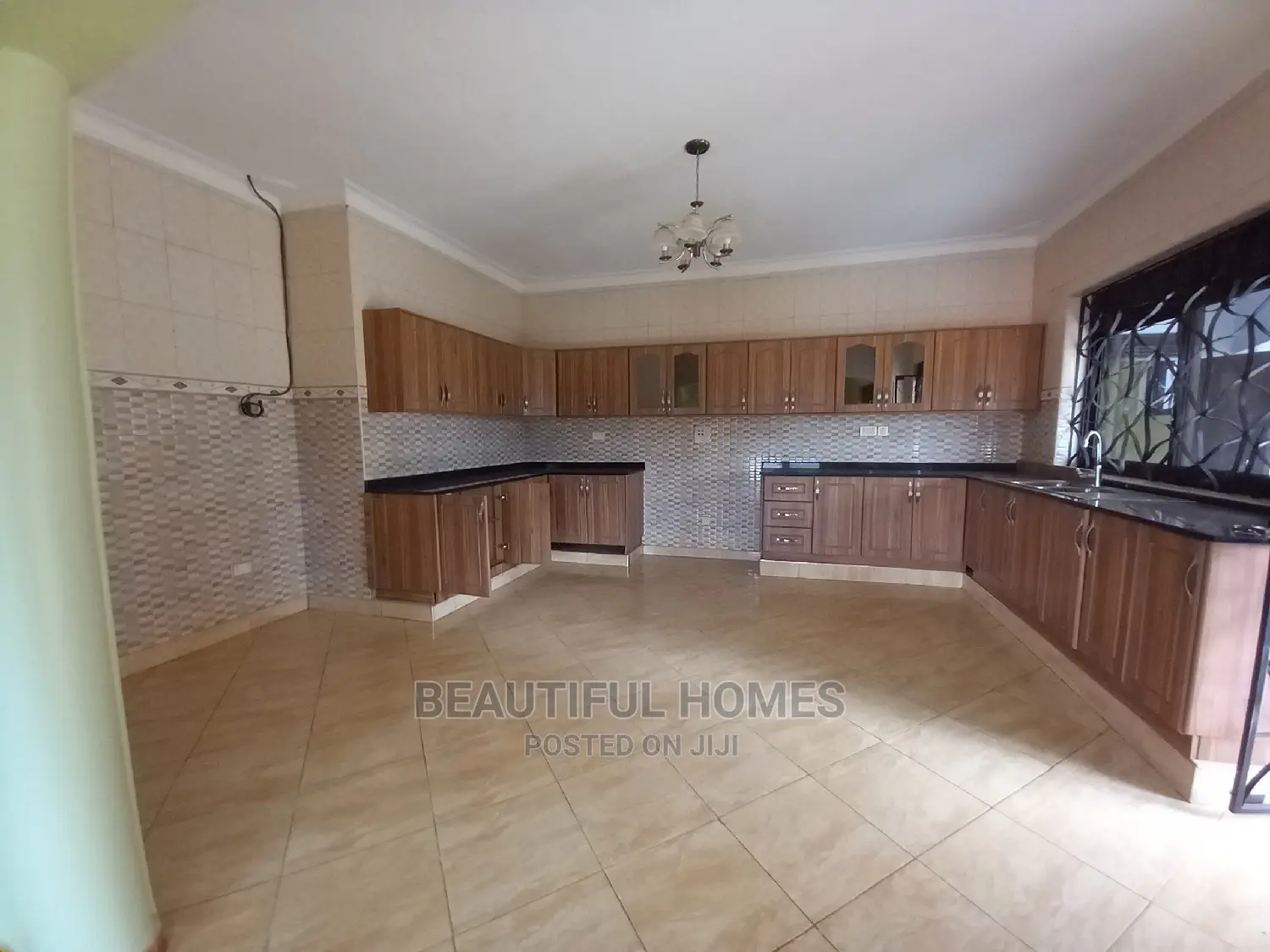 Furnished 4bdrm Bungalow in Kyaliwajjara, Central Division for sale