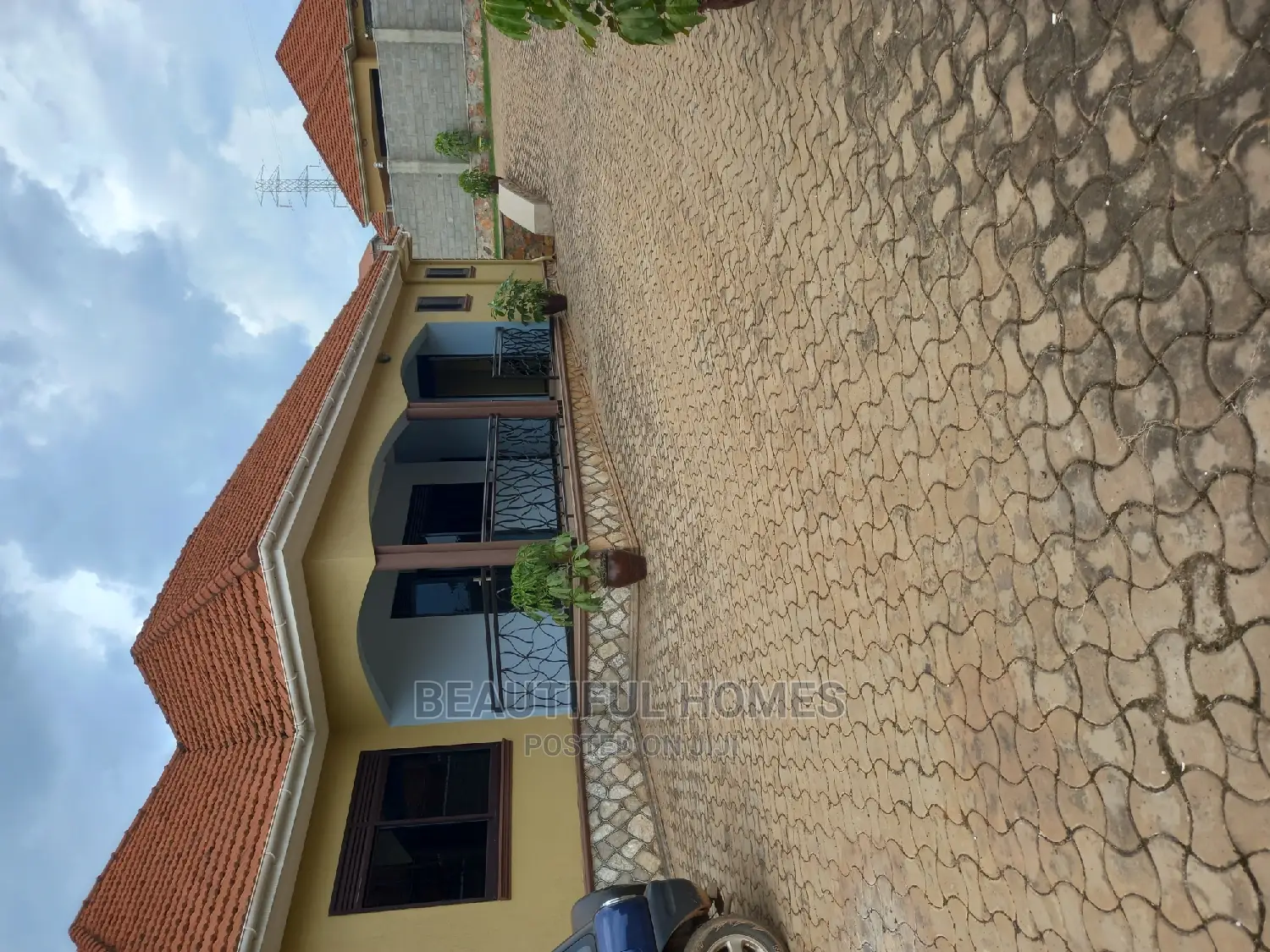 Furnished 4bdrm Mansion in Kyaliwajjara, Central Division for sale