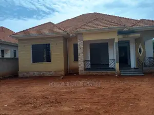 Furnished 4bdrm House in Kira for sale