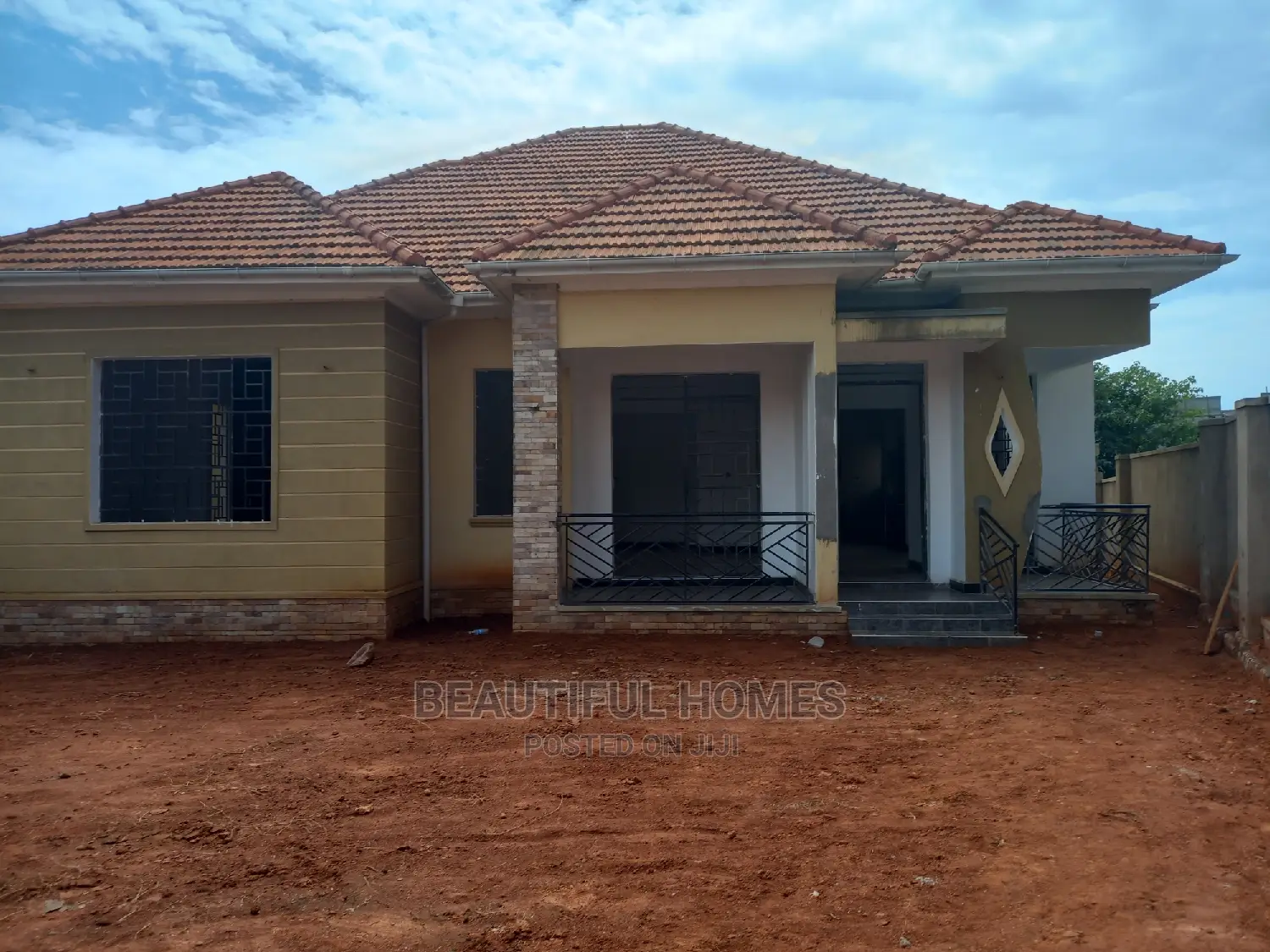 Furnished 4bdrm House in Kira for sale