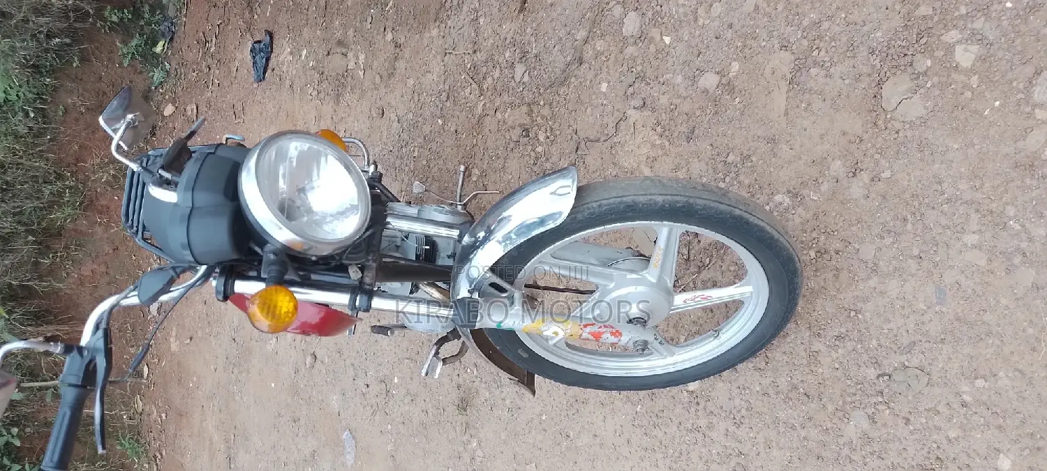 TVS Apache 160 4V 2019 Beige