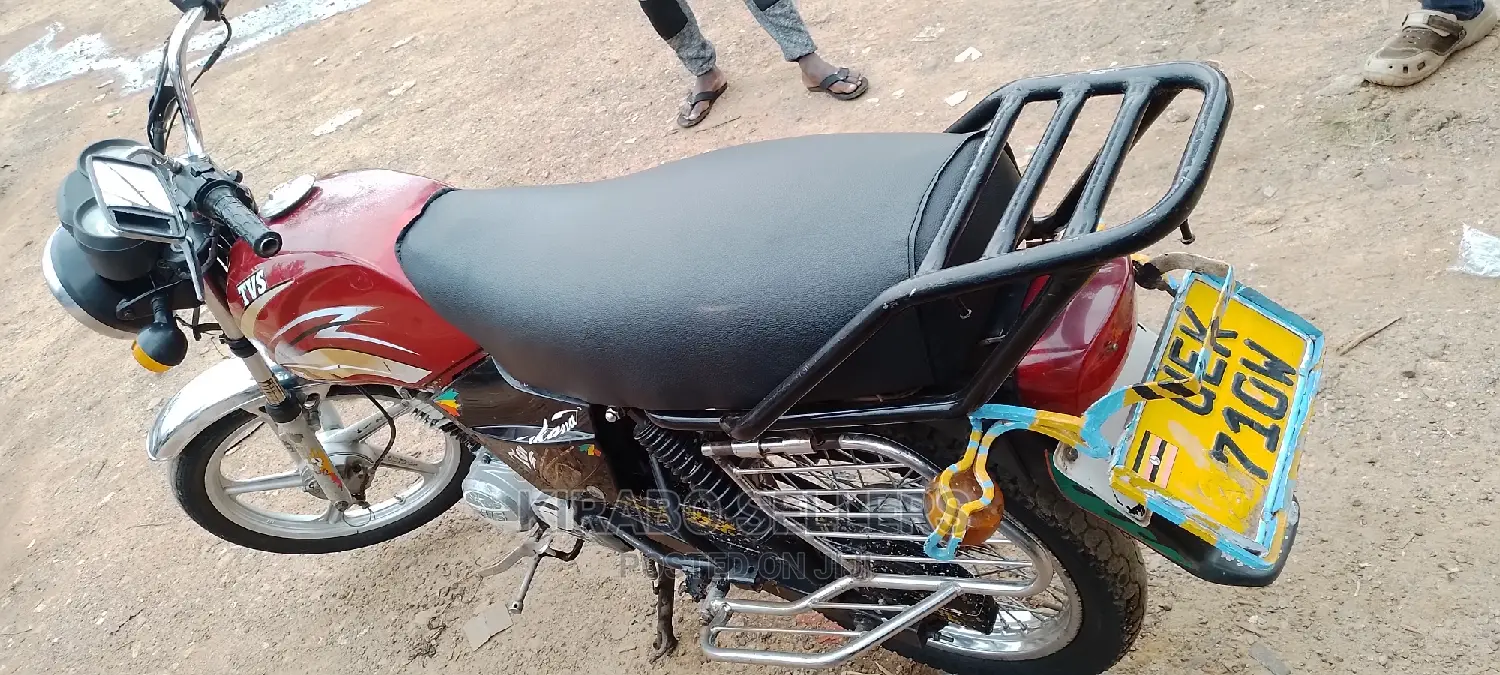 TVS Apache 160 4V 2019 Beige