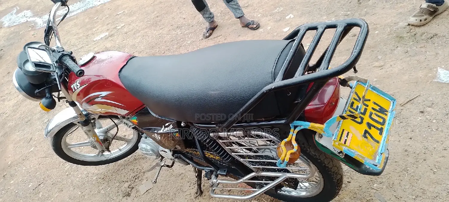 TVS Apache 160 4V 2019 Beige