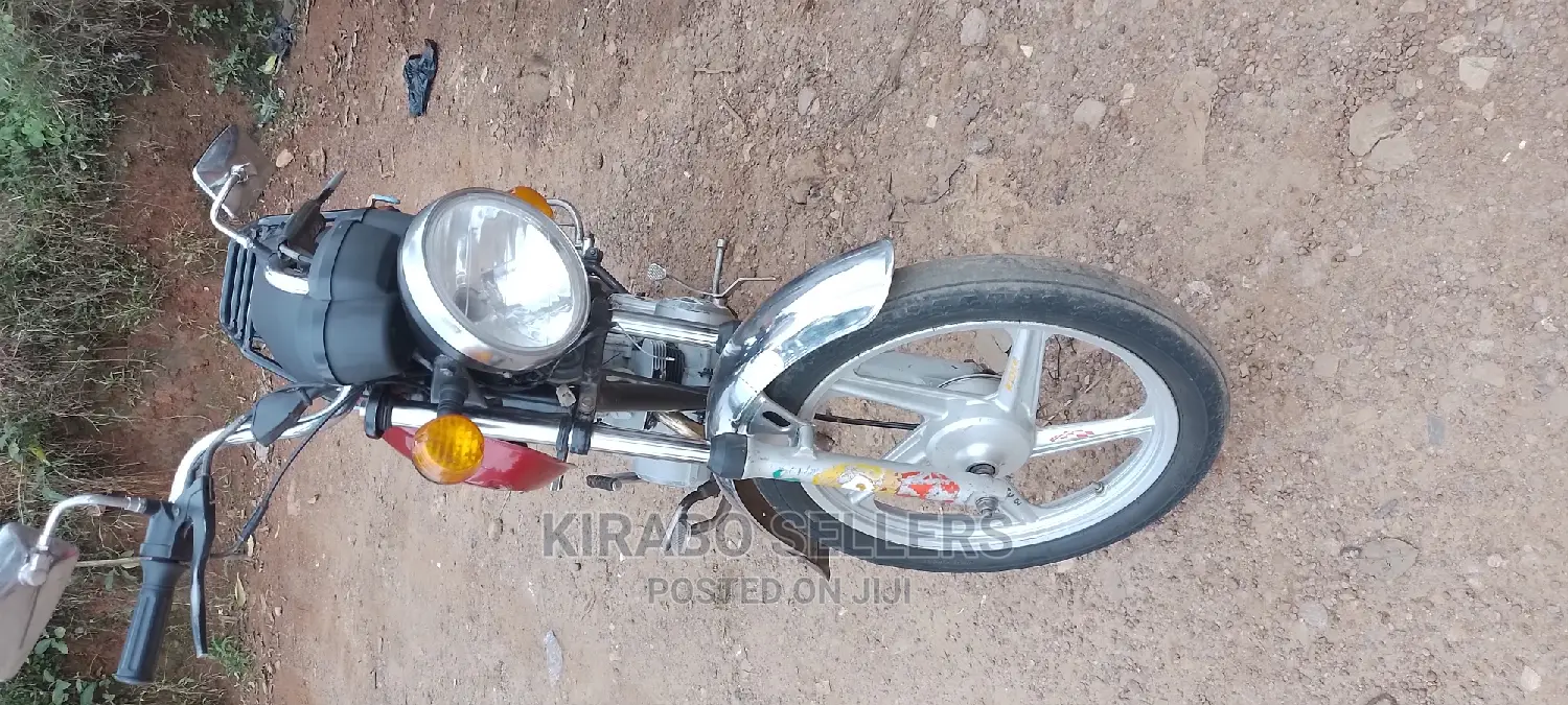 TVS Apache 160 4V 2019 Beige