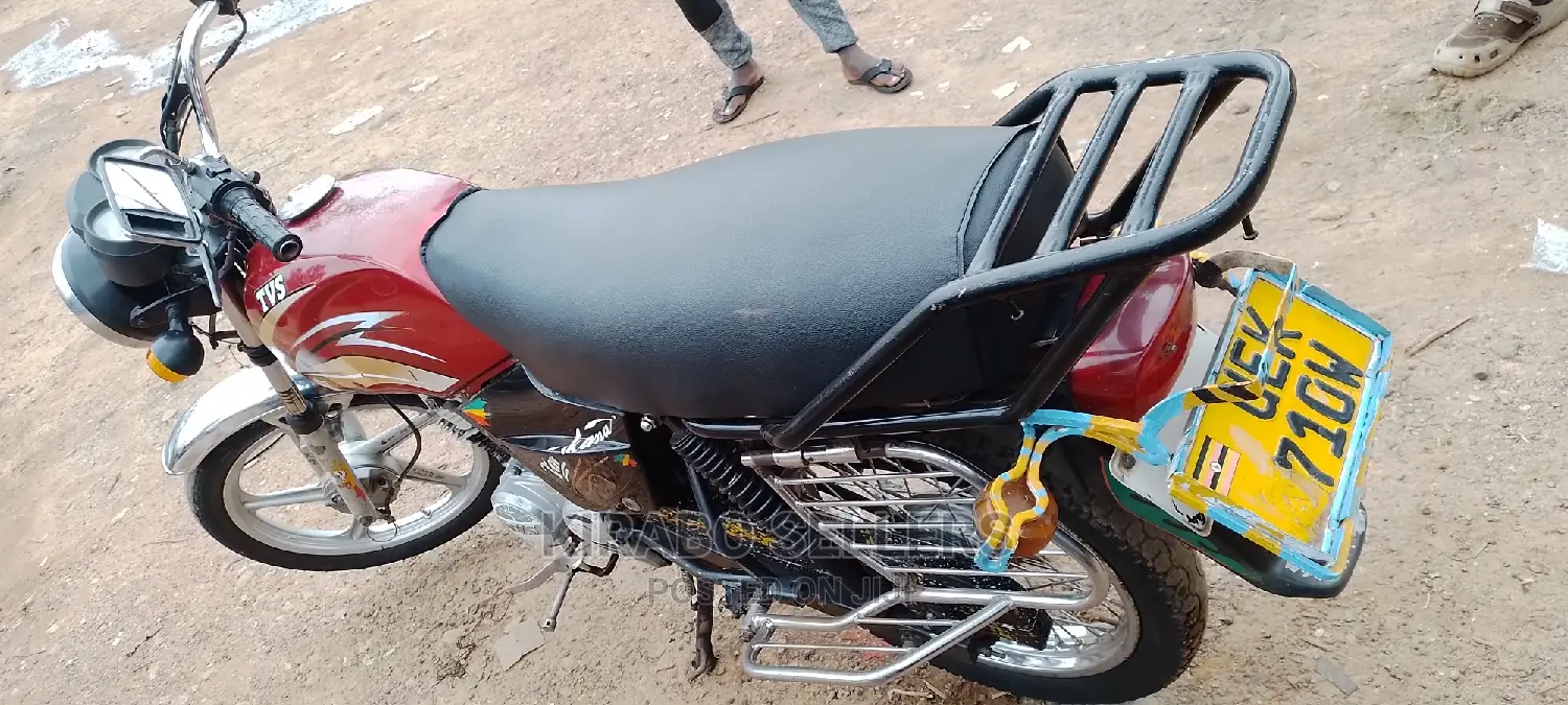 TVS Apache 160 4V 2019 Beige